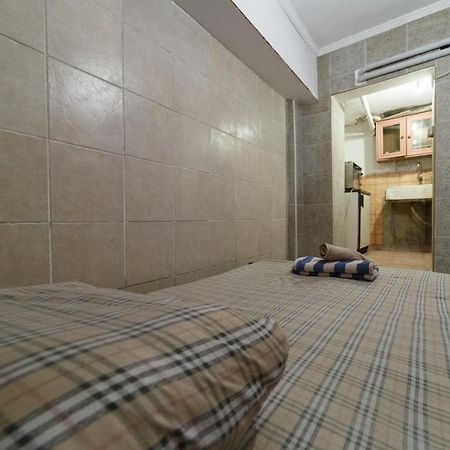 Private Flat For 2 Or 3 With Back Yard Near Exarhia Square And Archaelogical Museum Leilighet Athen Eksteriør bilde